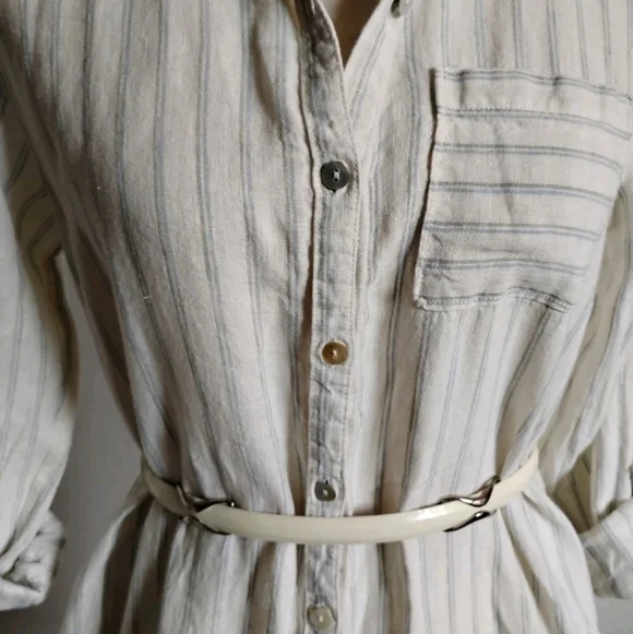 Liz Claiborne Genuine Italian Leather Belt White Silver Skinny  Size Medium - Picture 11 of 11